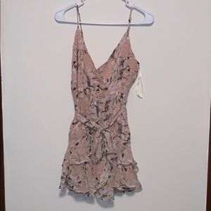 Never worn selfie Leslie dress size small!